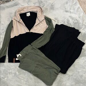 AMPERSAND AVE Colorblock Soft Sweatshirt, Wide Leg Pants & Joggers Set